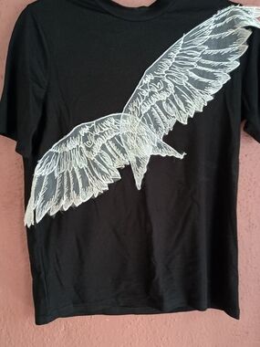 Women's s Black Graphic Angel-Wing T-Shirt